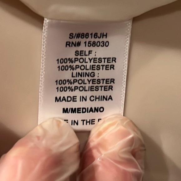 32 High quality furry zip up hoodie jacket! - Picture 12 of 16